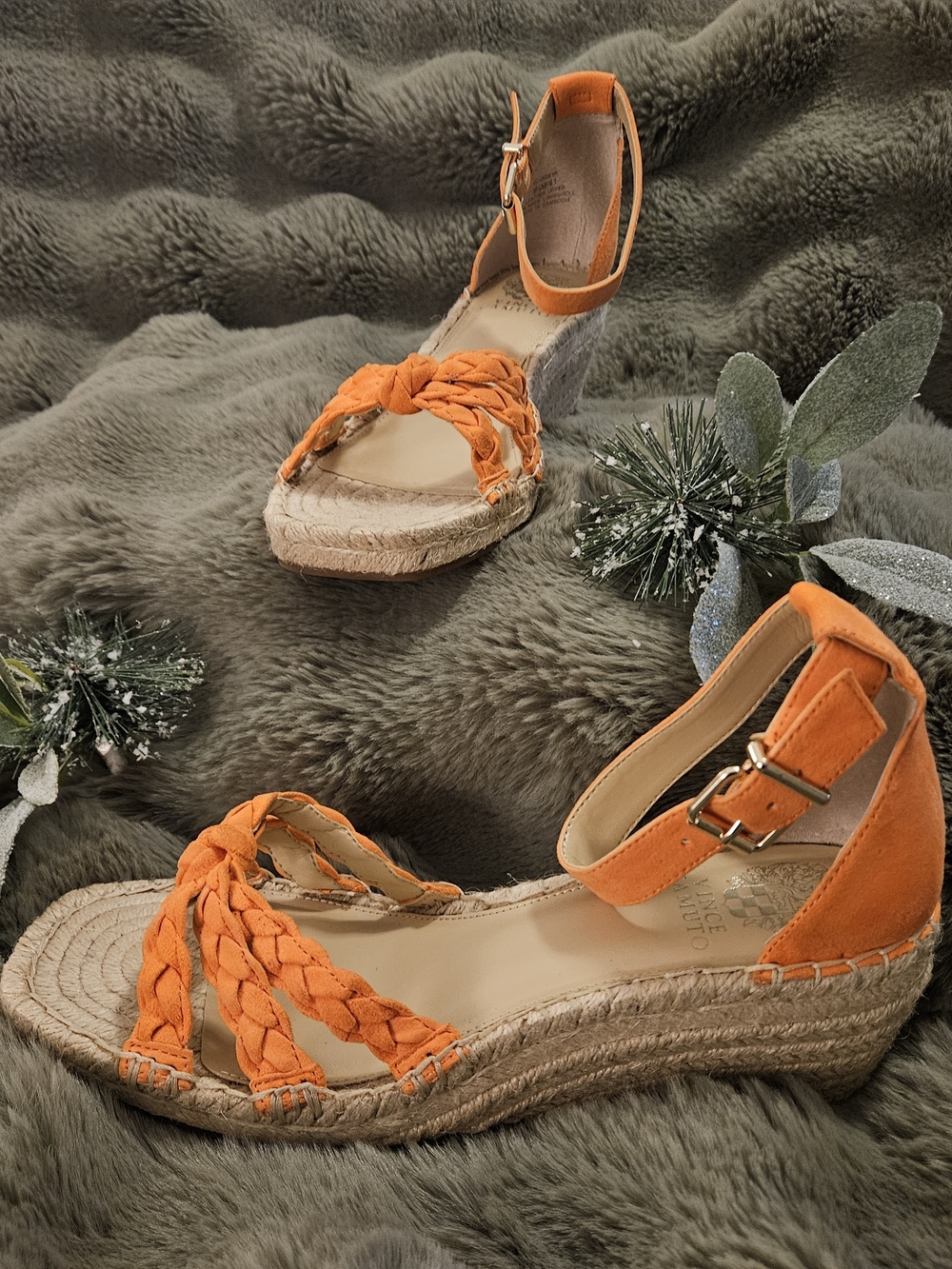 Vince Camuto Women’s Orange Leather Jadeya Wedge Sandals Buckle 9.5